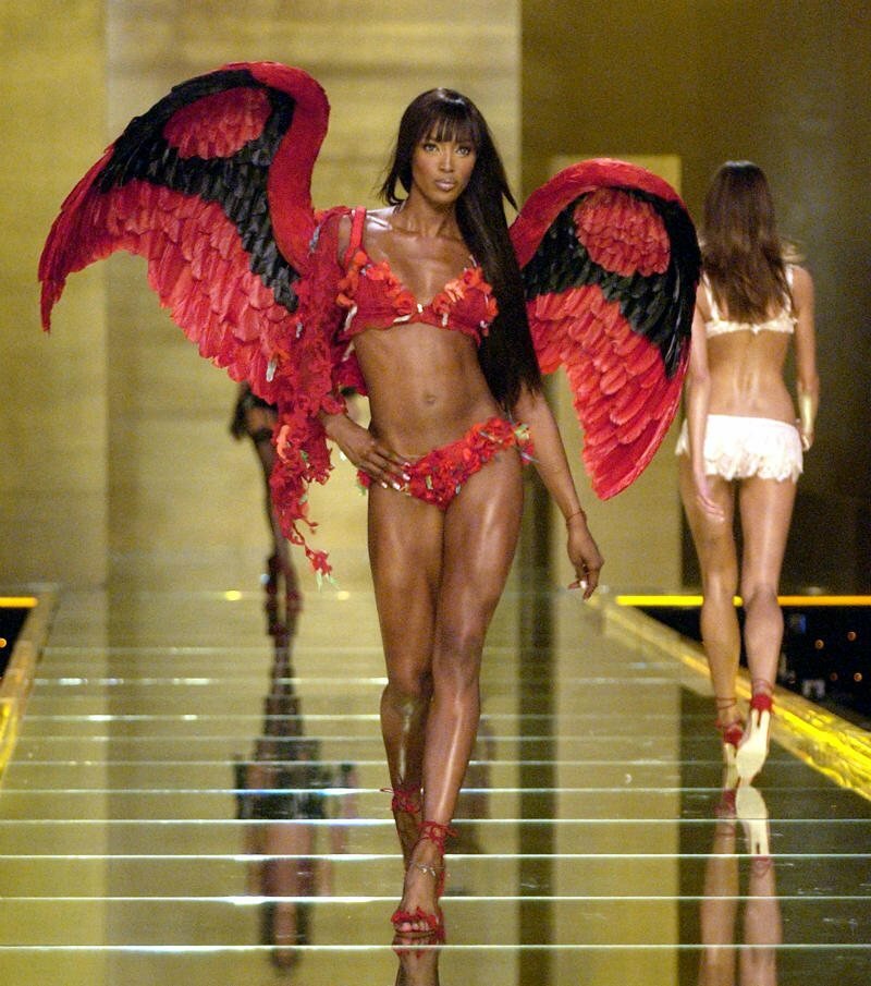 Показ мод Victoria's Secret 2002 (2002) постер